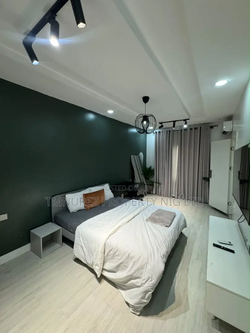 Furnished 1bdrm Apartment in Lekki Phase 1 for rent
