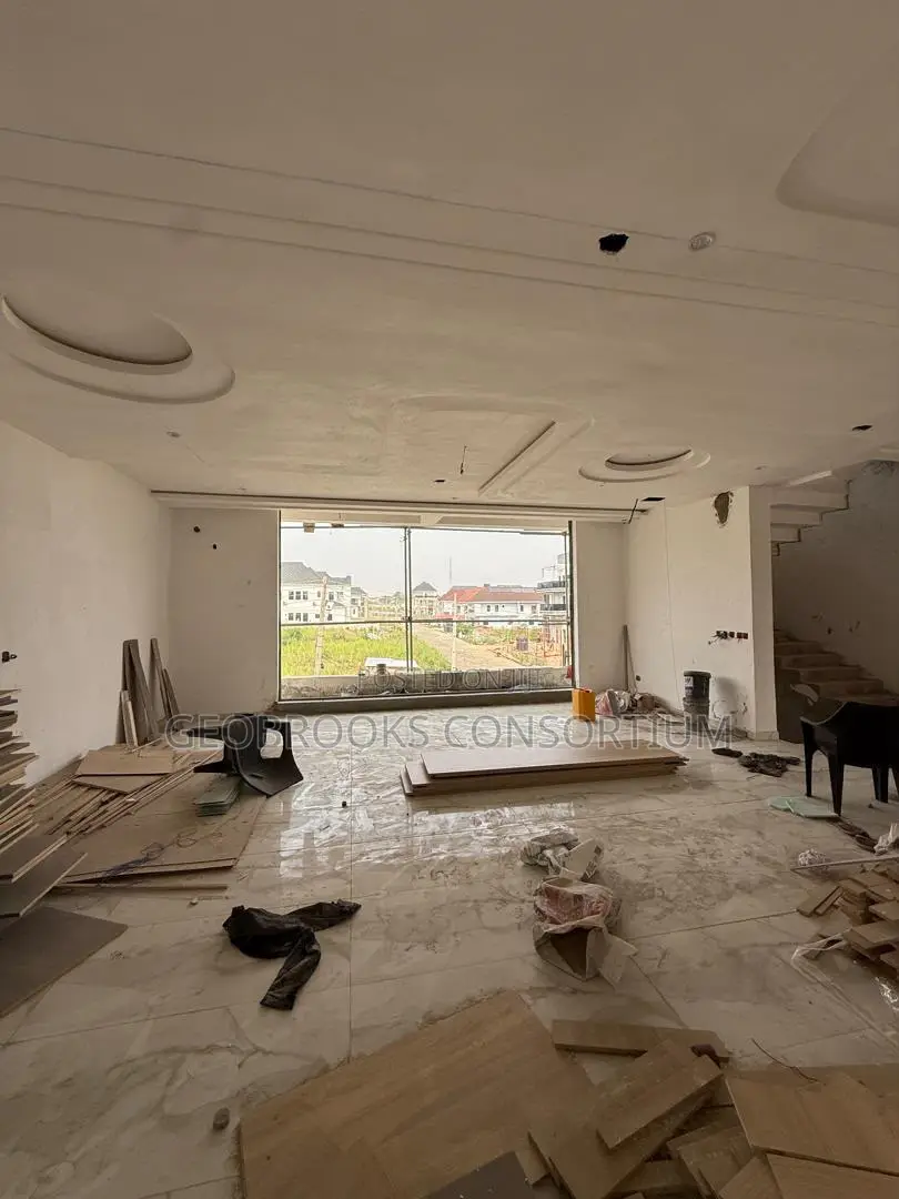5bdrm Duplex in Engr. Lere Adigun, Akobo for sale