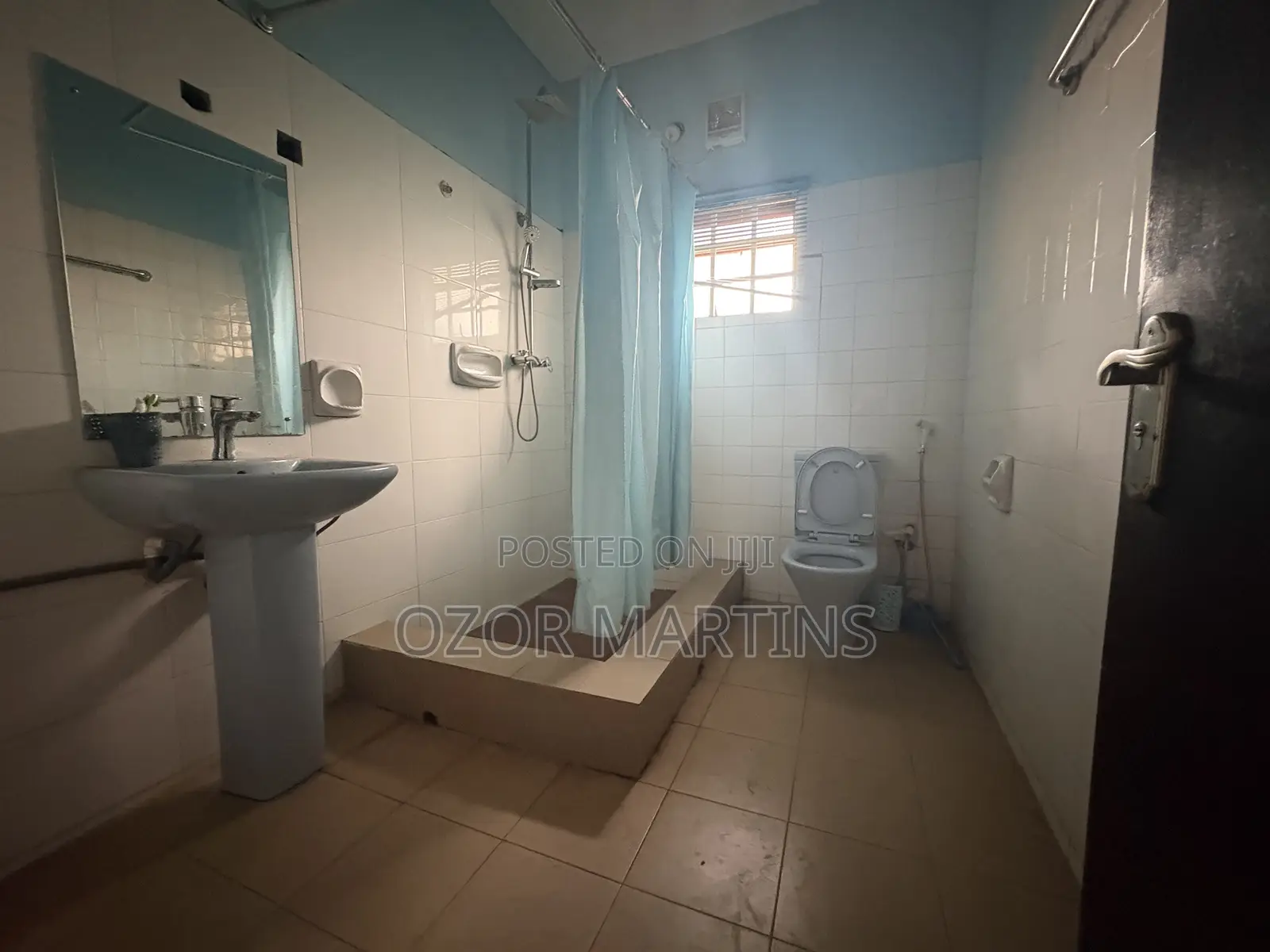 4bdrm Apartment in Wuse 2 for rent