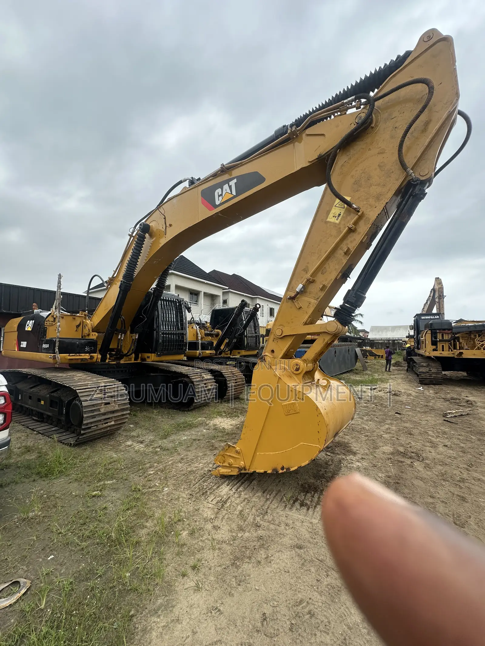 Foreign Used Cat Excavator 330D for Sale. Price 180M Naira Only