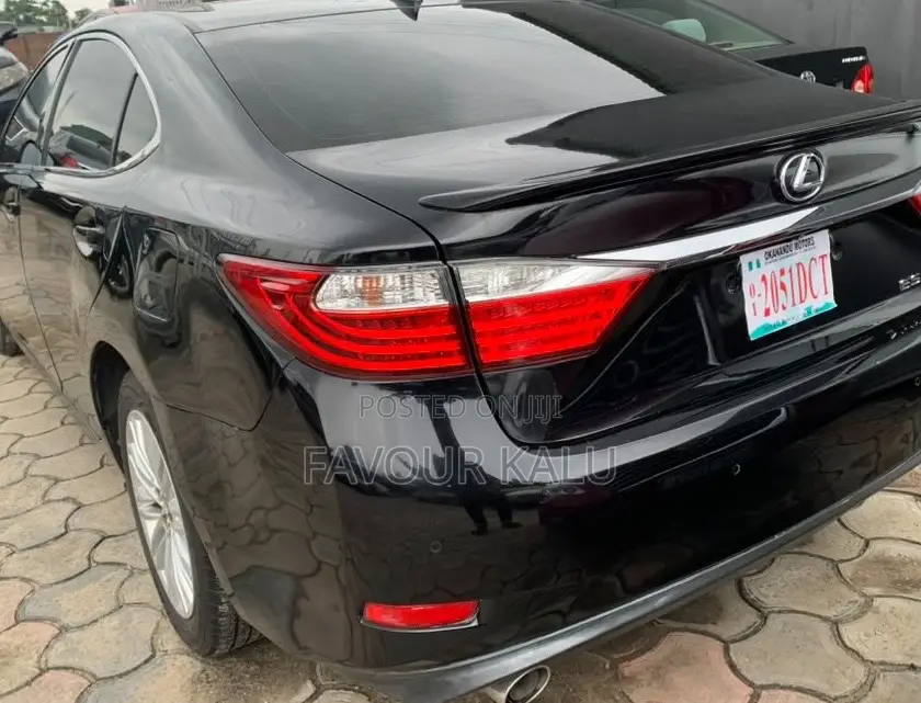 Lexus ES 2015 Black