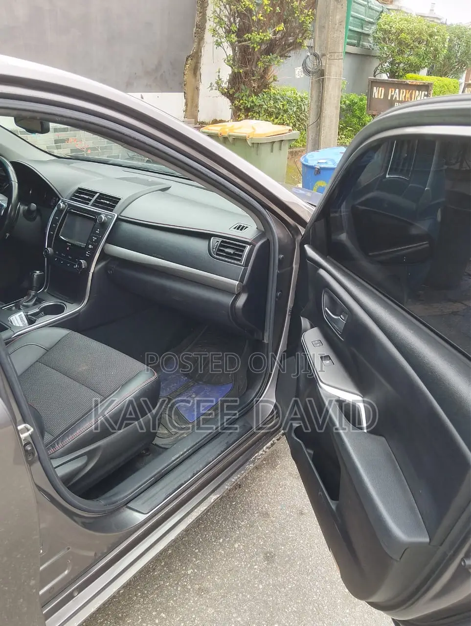 Toyota Camry SE 4dr Sedan (2.5L 4cyl 6A) 2016 Gray
