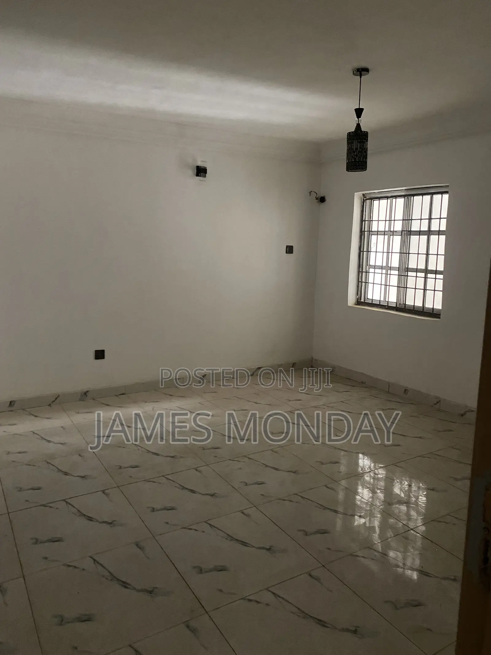3bdrm Block of Flats in Private Residence, Area 1 for rent