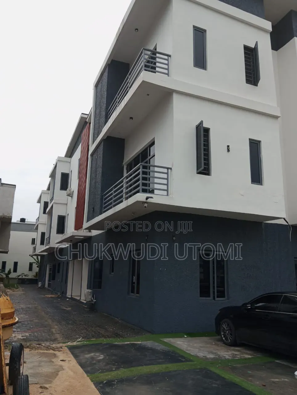 4bdrm Maisonette in Buena Vista Estate, Chevron for sale
