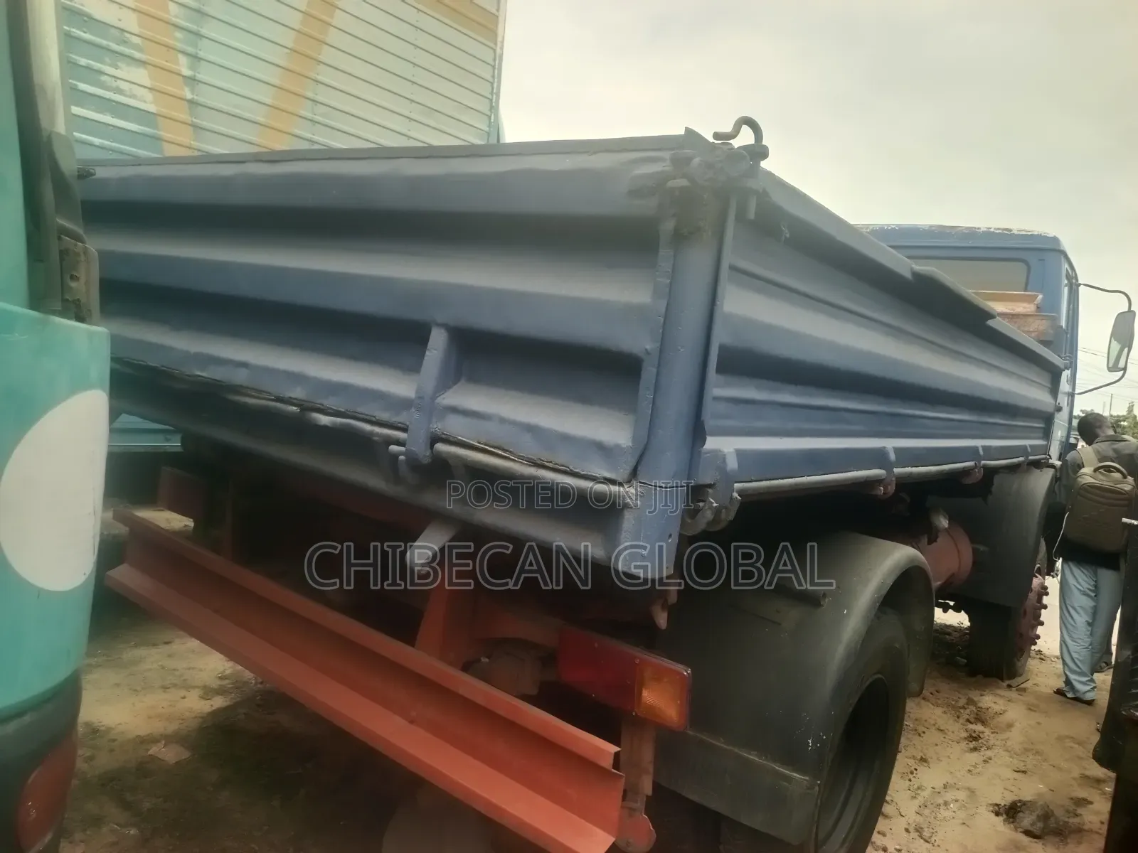1419 Mercedes Benz Tipper Truck With Auxiliary