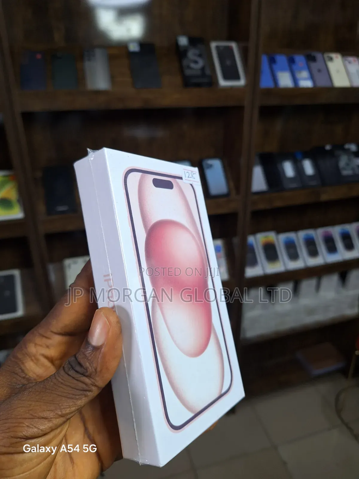 New Apple iPhone 15 128 GB Pink