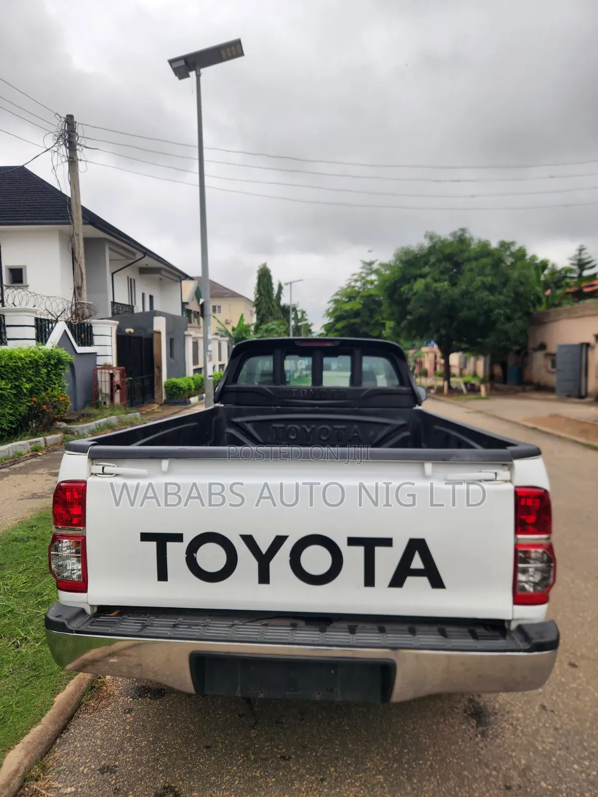 Toyota Hilux 2009 White