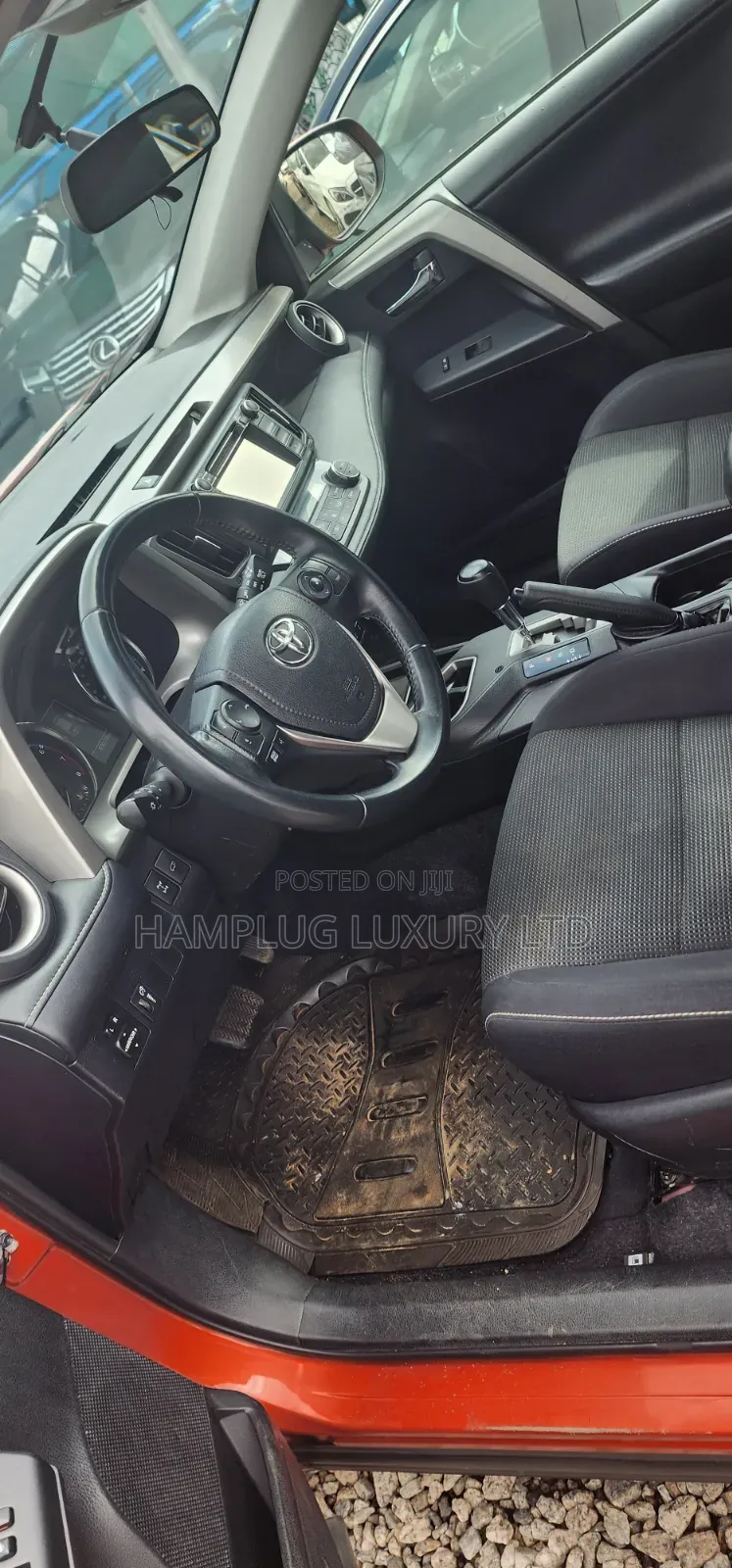 Toyota RAV4 2021 Brown