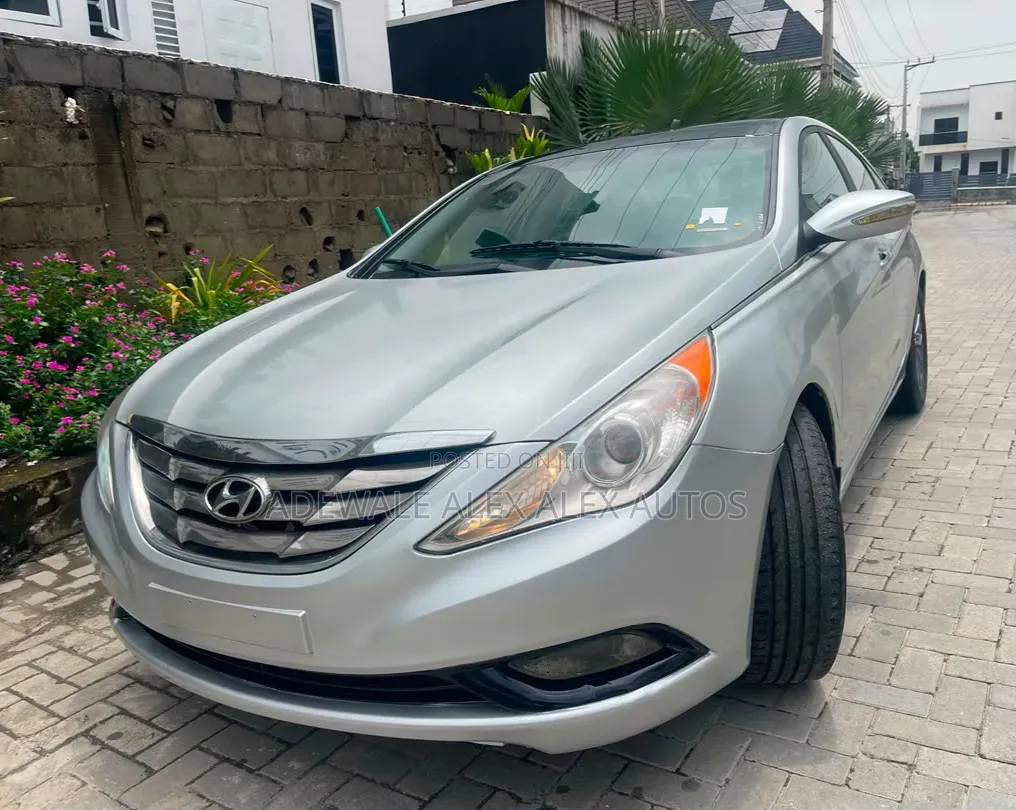 Hyundai Sonata 2013 Silver
