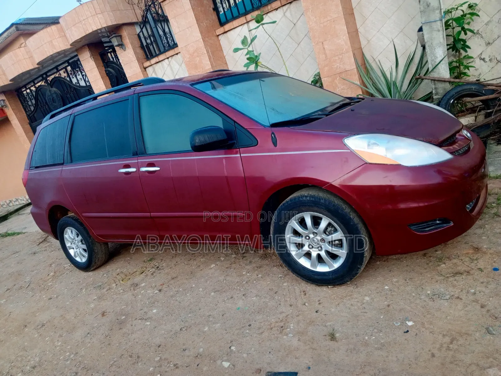 Toyota Sienna 2006 Red