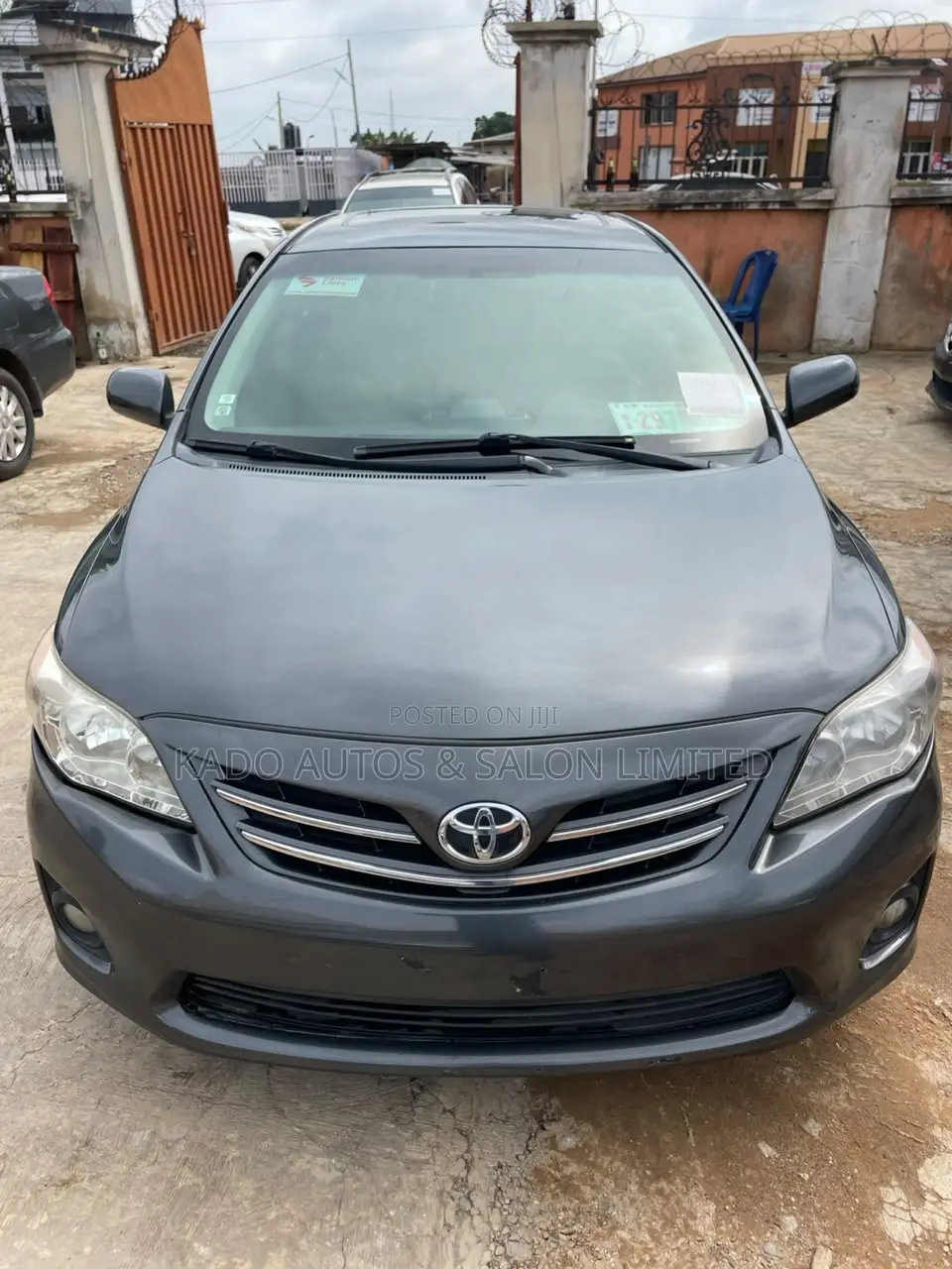 Toyota Corolla LE 4dr Sedan (1.8L 4cyl 4A) 2013 Gray
