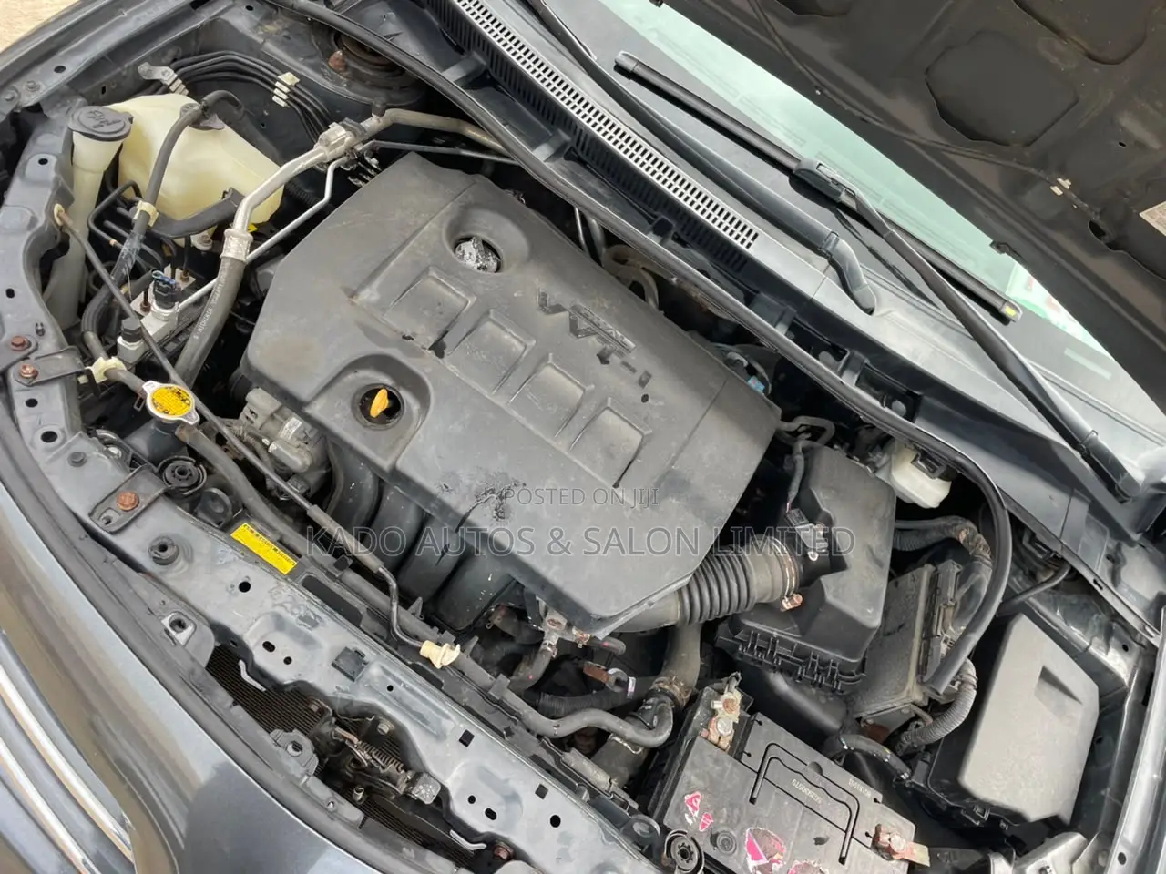 Toyota Corolla LE 4dr Sedan (1.8L 4cyl 4A) 2013 Gray