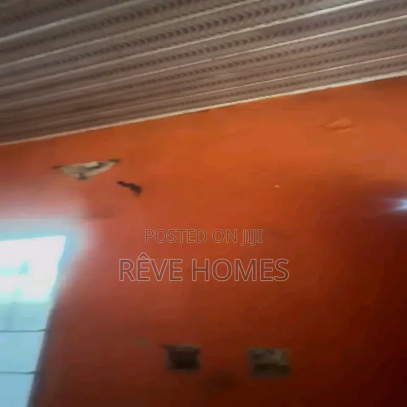 Studio Apartment in Bariga / Shomolu for rent