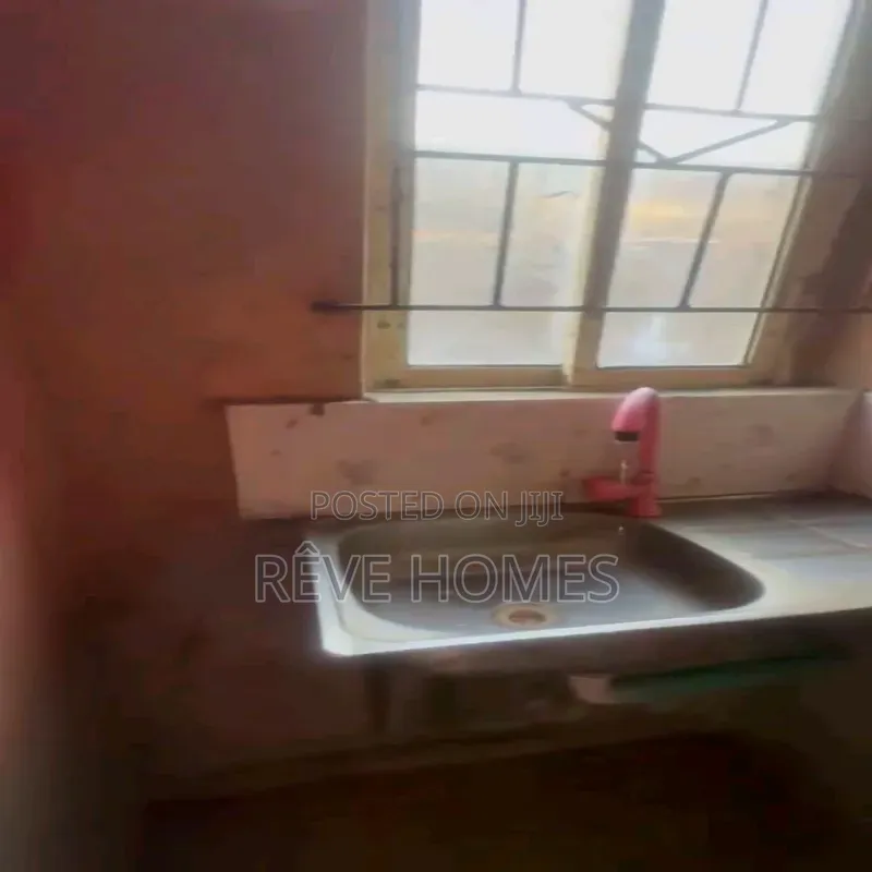 Studio Apartment in Bariga / Shomolu for rent