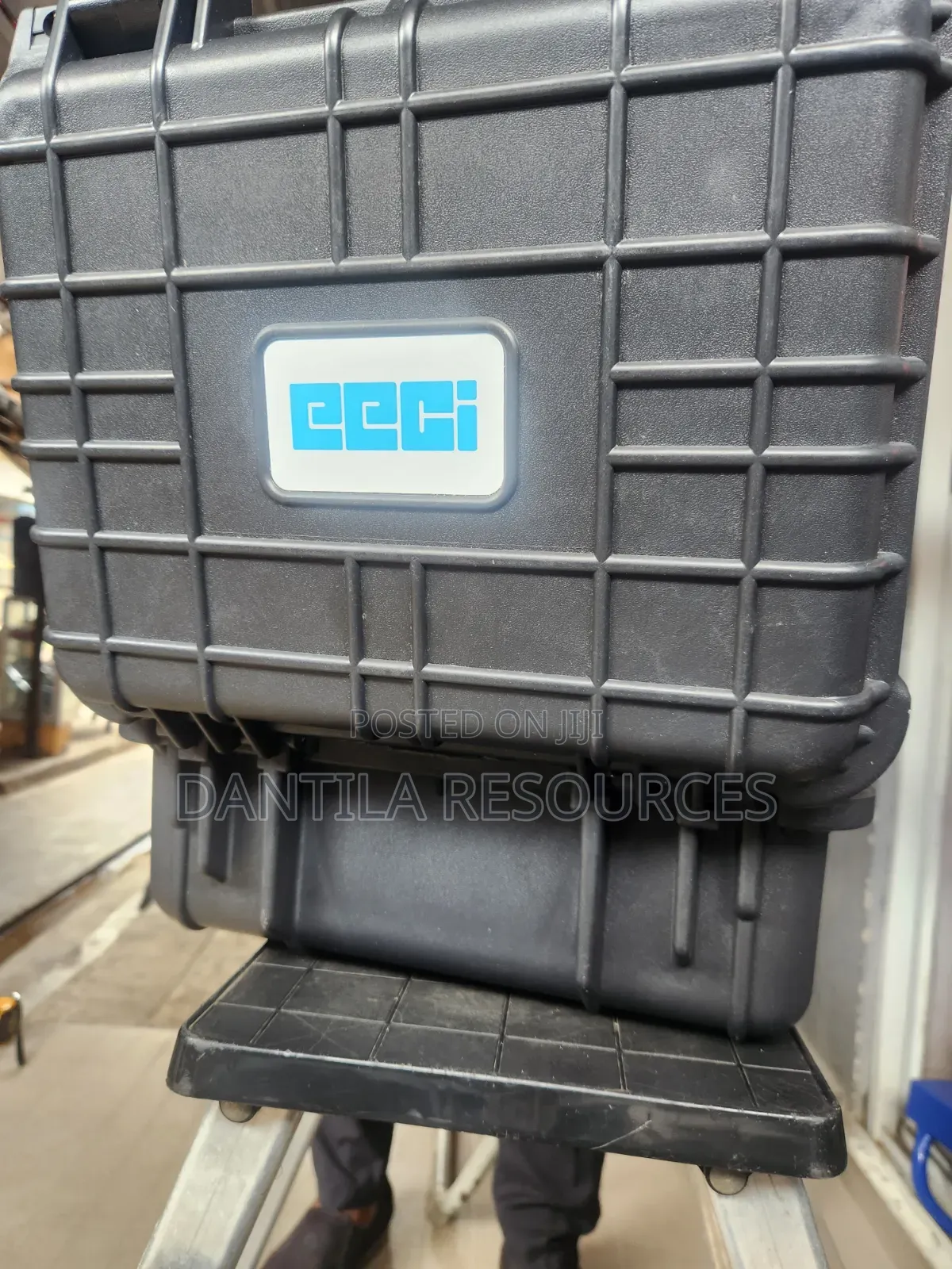 Ultrasonic Flow Detector