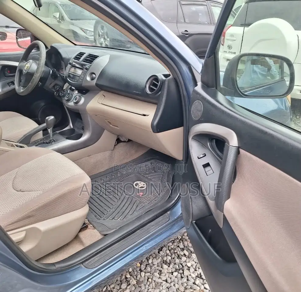 Toyota RAV4 Limited 2008 Blue