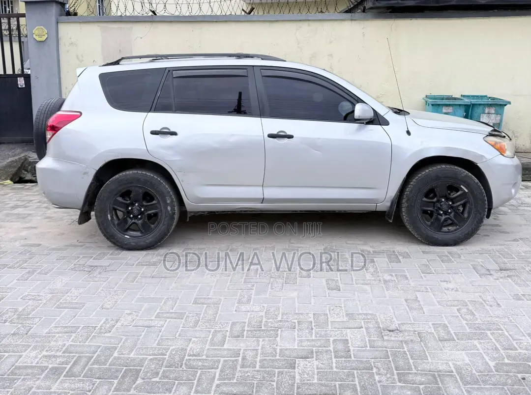 Toyota RAV4 2008 Silver