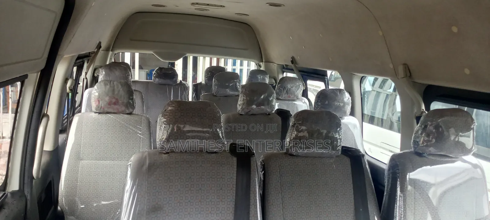 Toyota HiAce 2014 White
