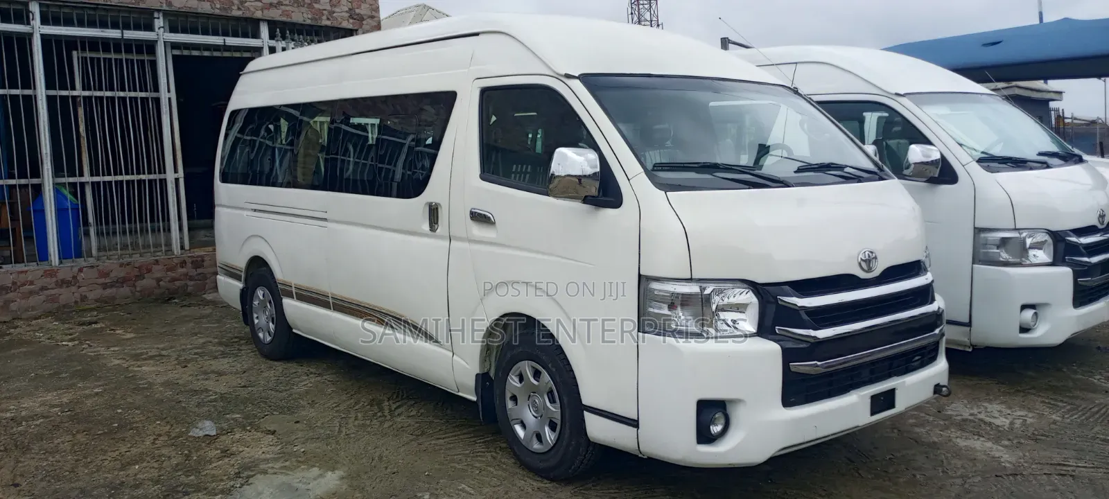Toyota HiAce 2014 White