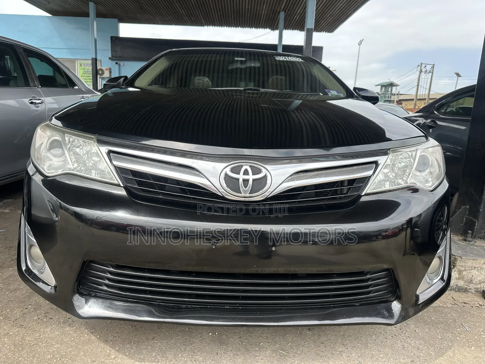 Toyota Camry XLE 4dr Sedan (2.5L 4cyl 6A) 2012 Black
