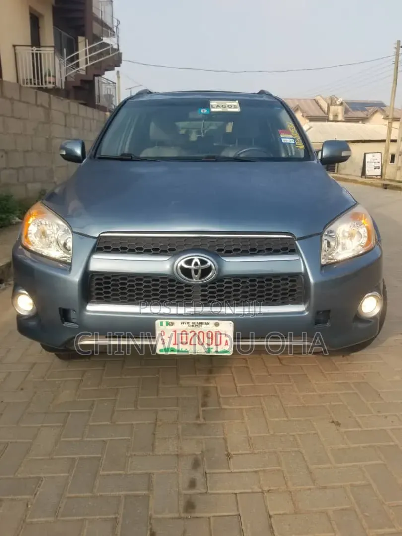 Toyota RAV4 2009 Blue
