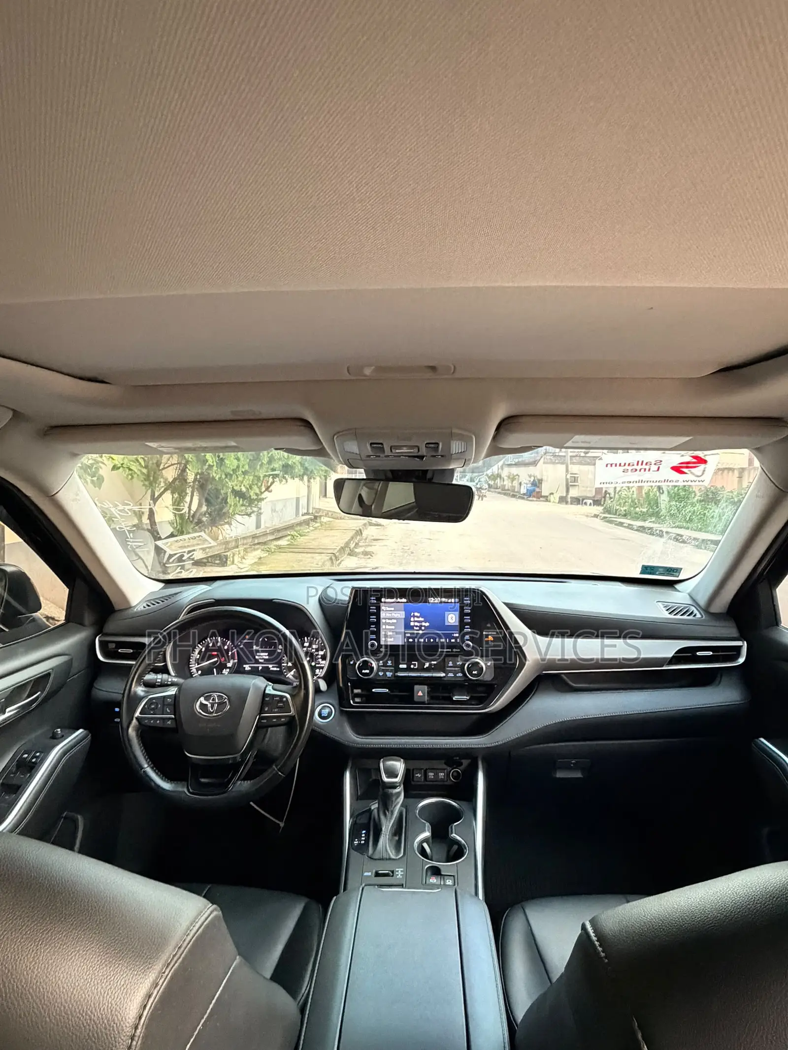 Toyota Highlander XLE 2021 Gray
