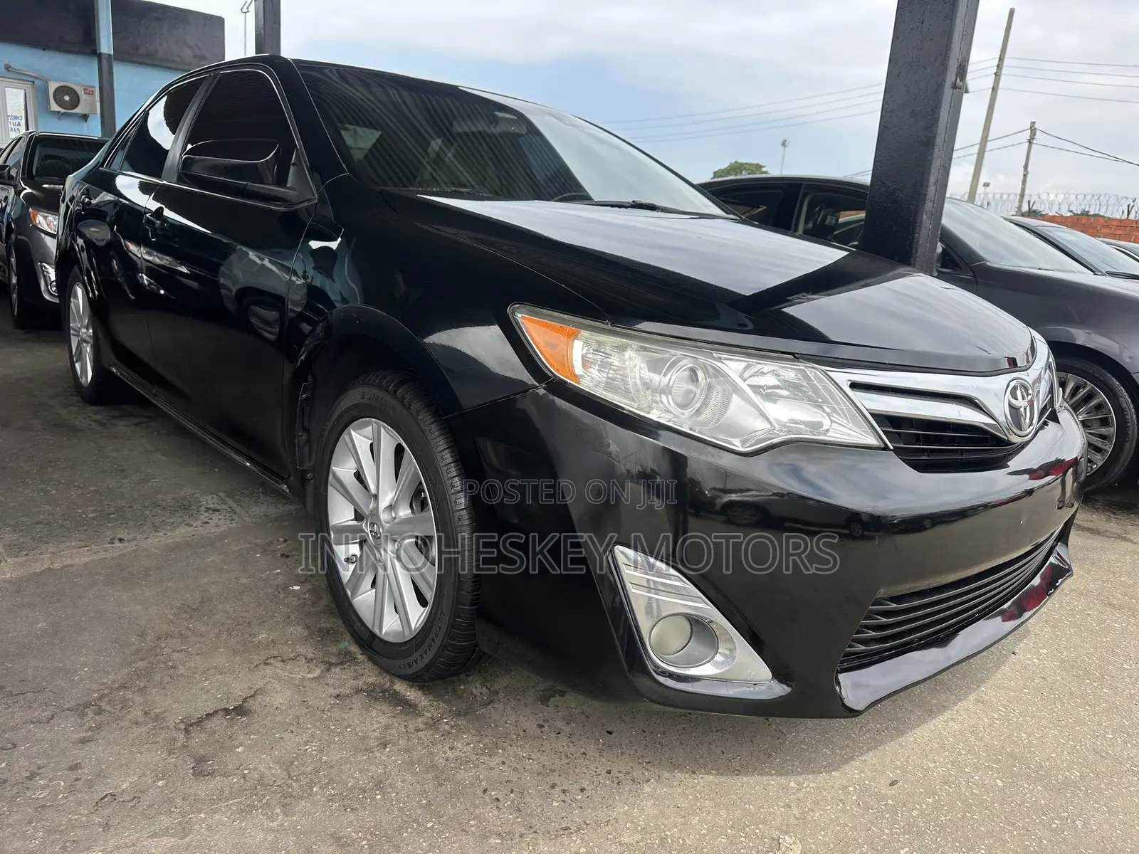 Toyota Camry XLE 4dr Sedan (2.5L 4cyl 6A) 2012 Black