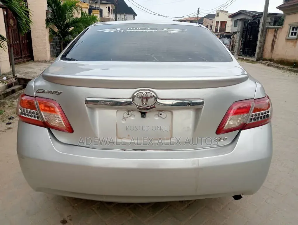 Toyota Camry 2008 Silver