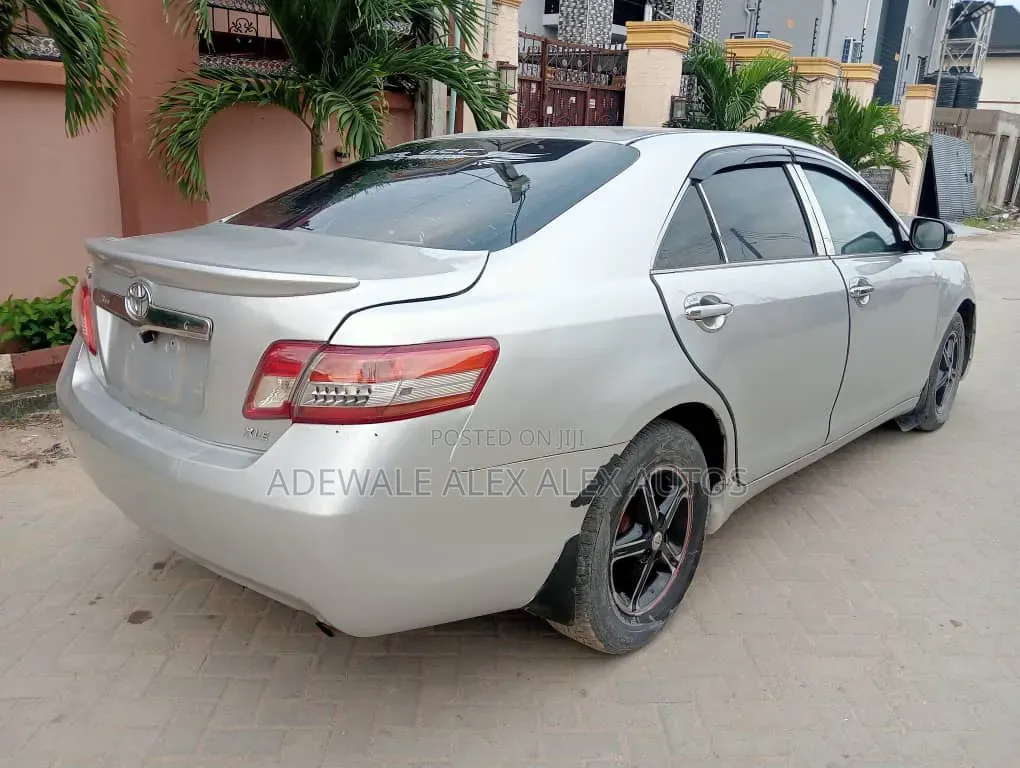 Toyota Camry 2008 Silver