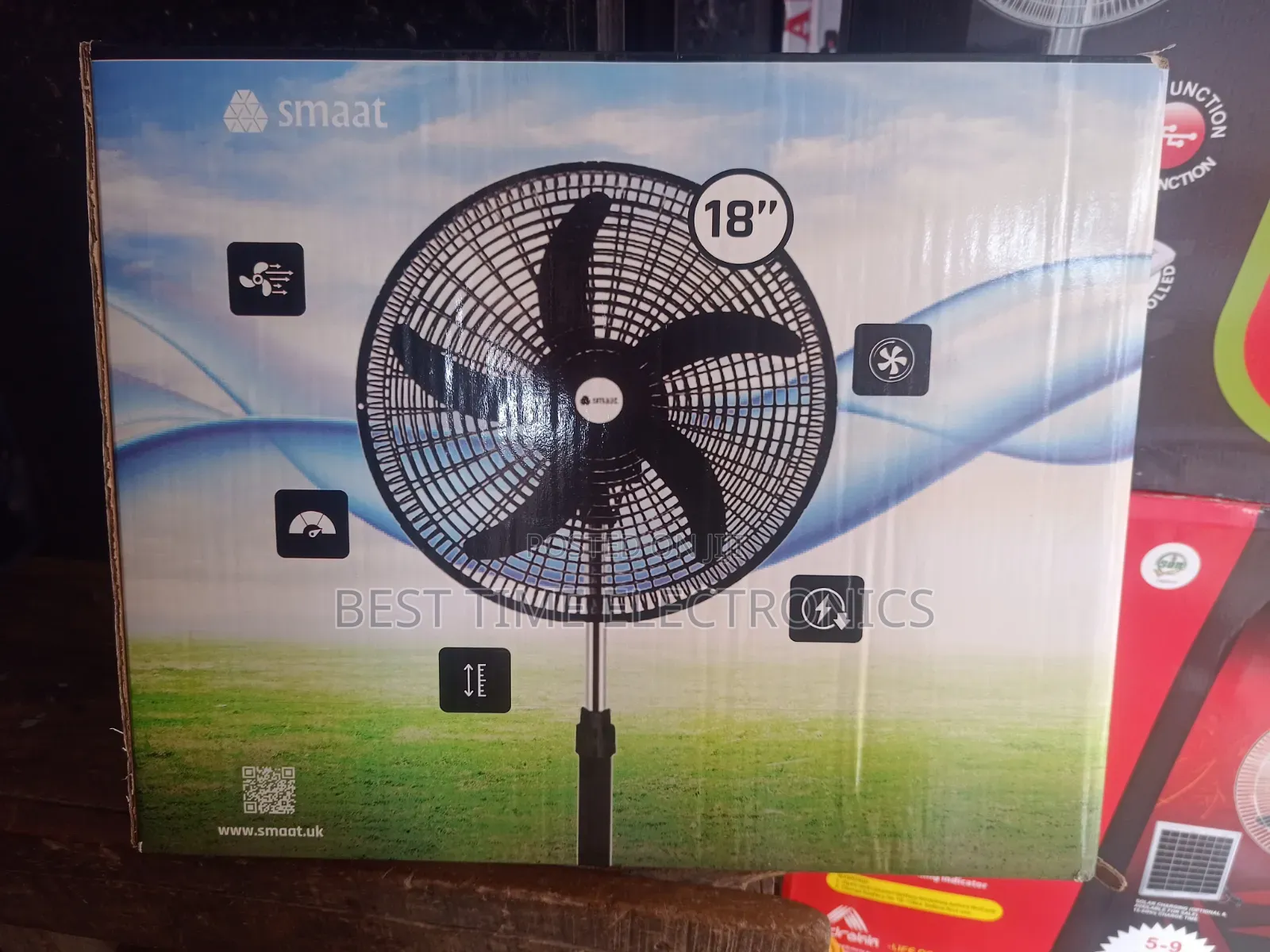 Smaat 18 Inverter Friendly Stand Fan