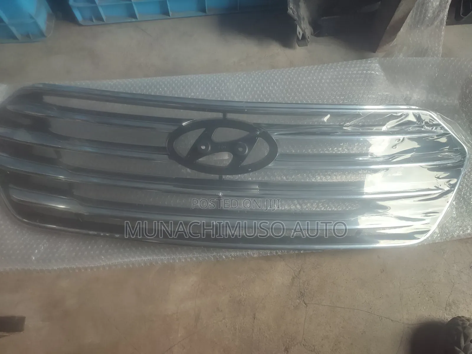 Front Bumper Grille Hyundai Santa Fe Grand 2014