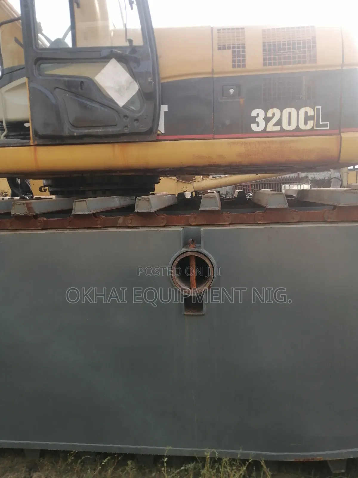CAT SWAMP BUGGY 320CL With Brand New Pontoon With Iron Track