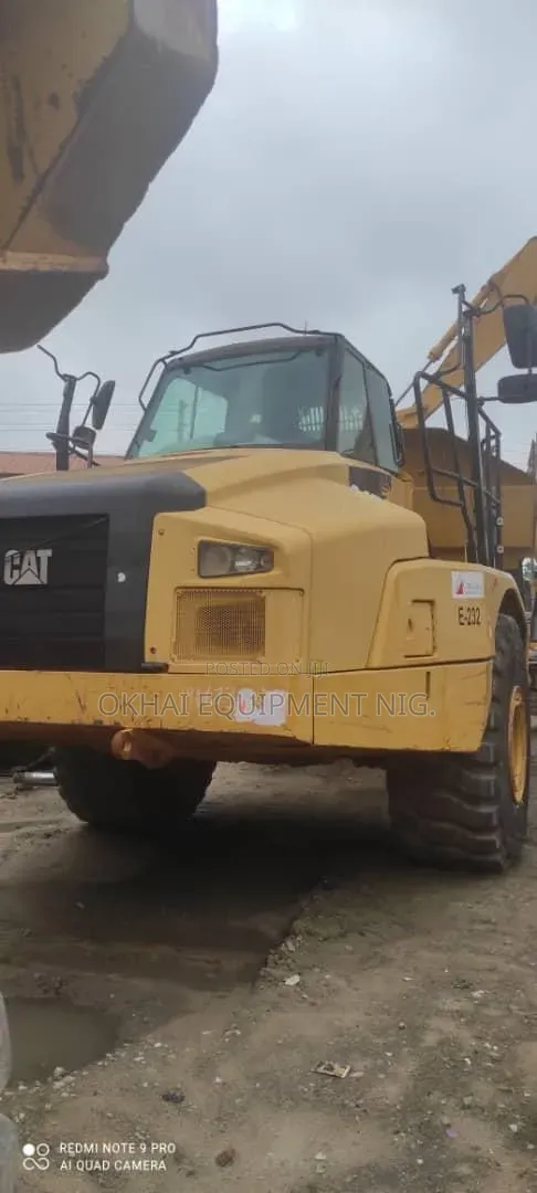 Cat Articulated Dumper 740
