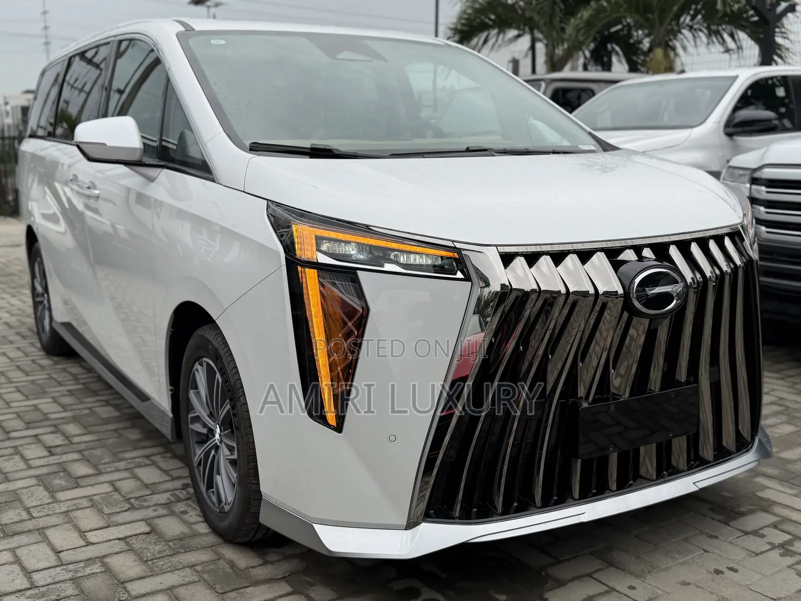 New GAC GM8 2025 White