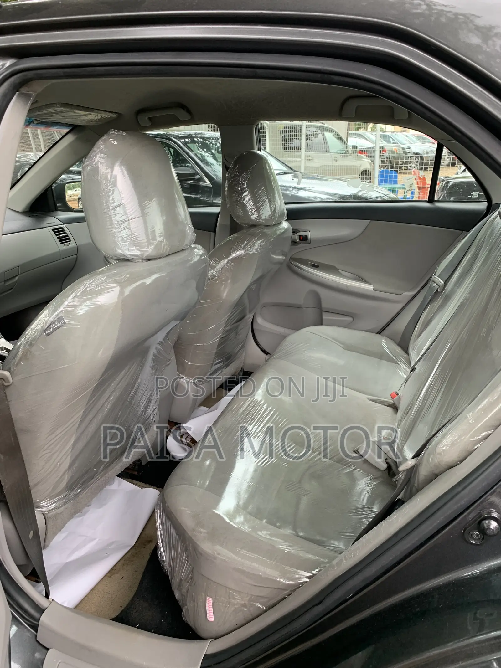Toyota Corolla LE 4dr Sedan (1.8L 4cyl 4A) 2013 Gray