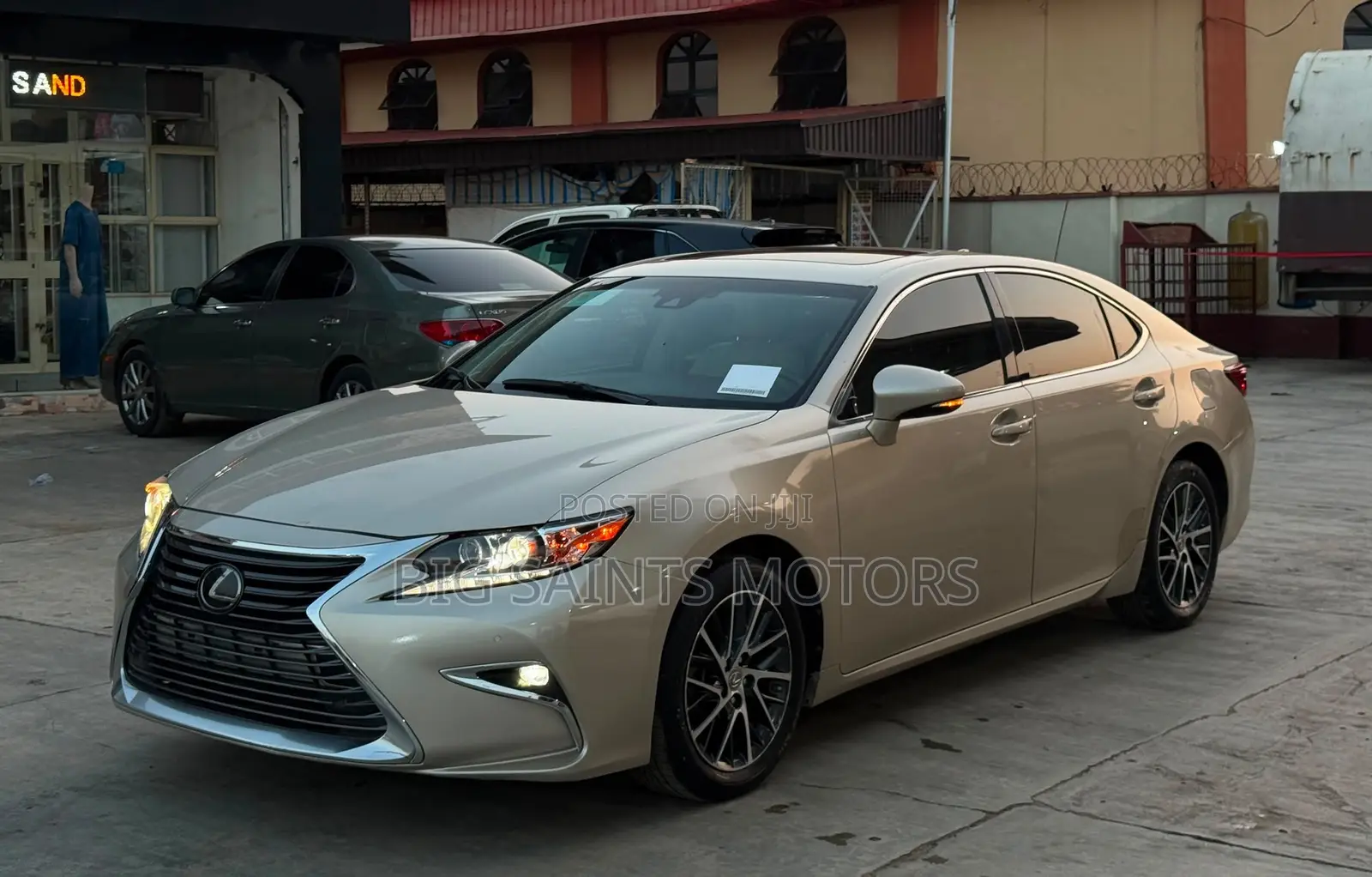 Lexus ES 350 FWD 2016 Gold