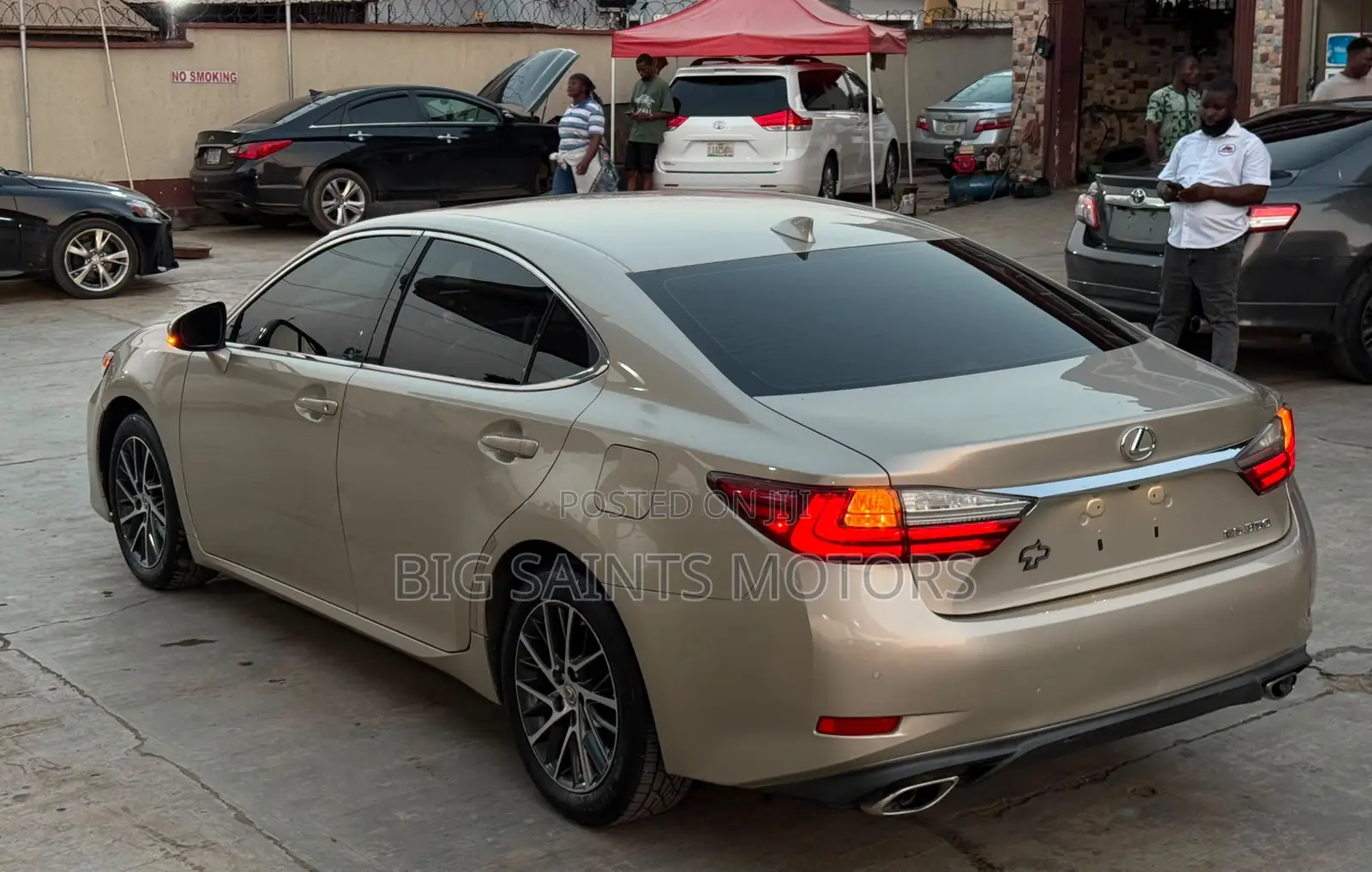 Lexus ES 350 FWD 2016 Gold