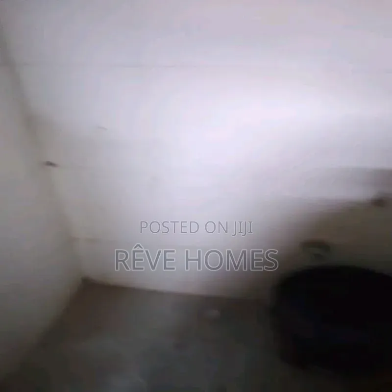 Studio Apartment in Adekunle for rent