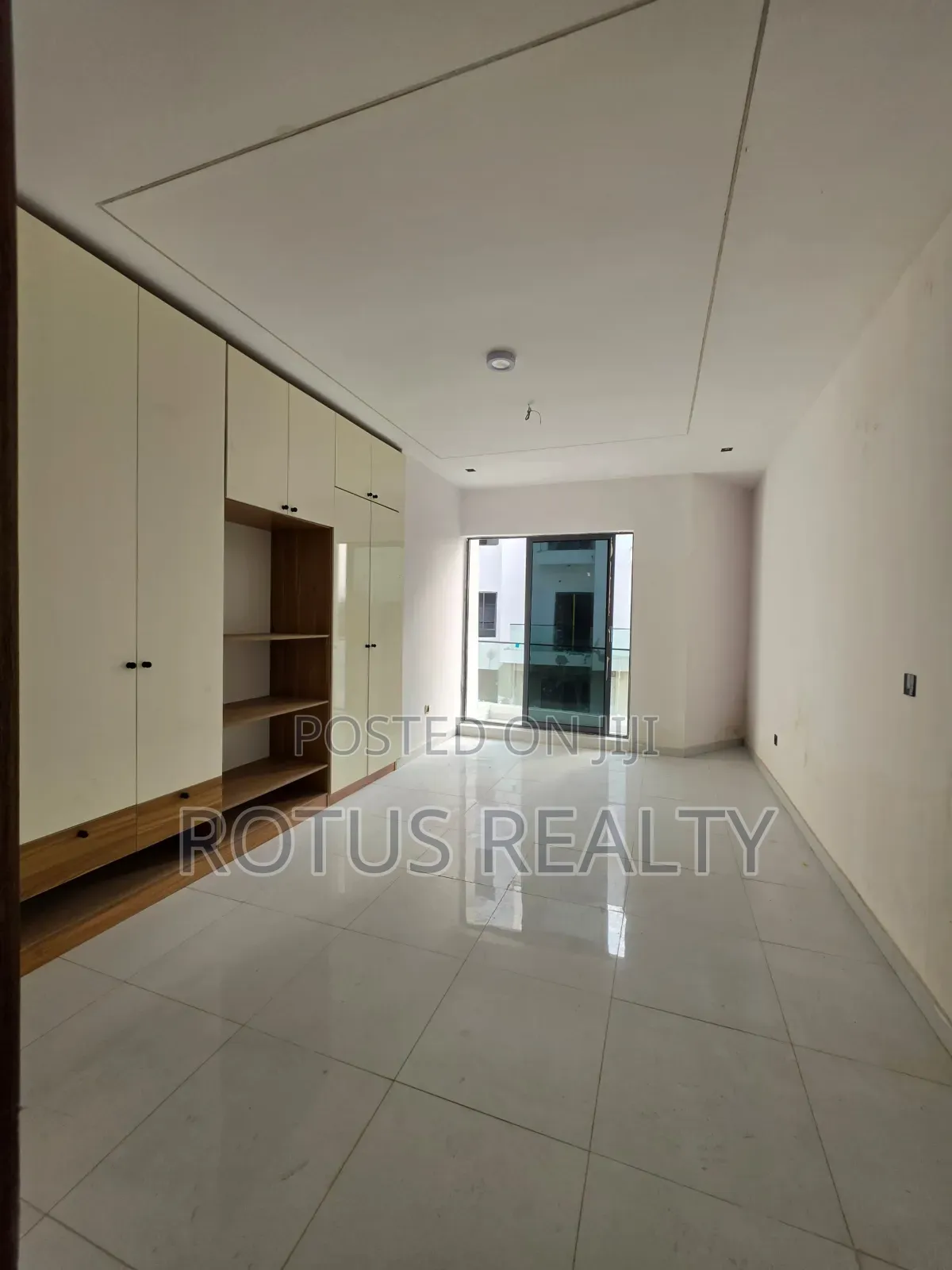 2bdrm Apartment in Victoria Island Extension for sale