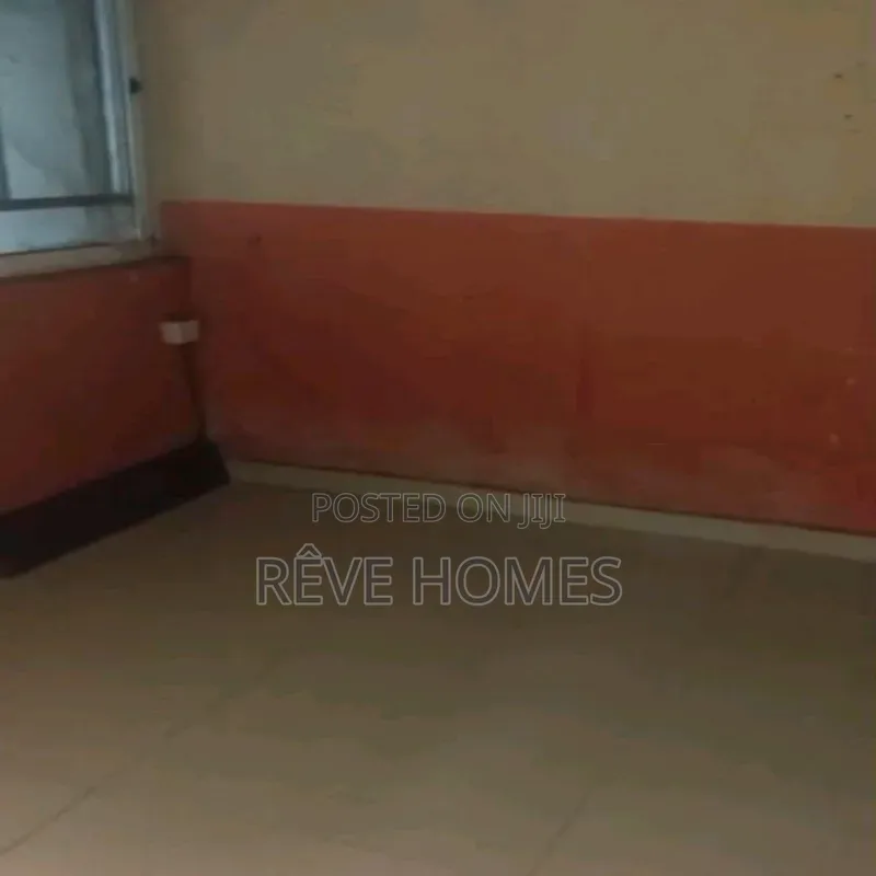 Mini Flat in Adekunle for rent