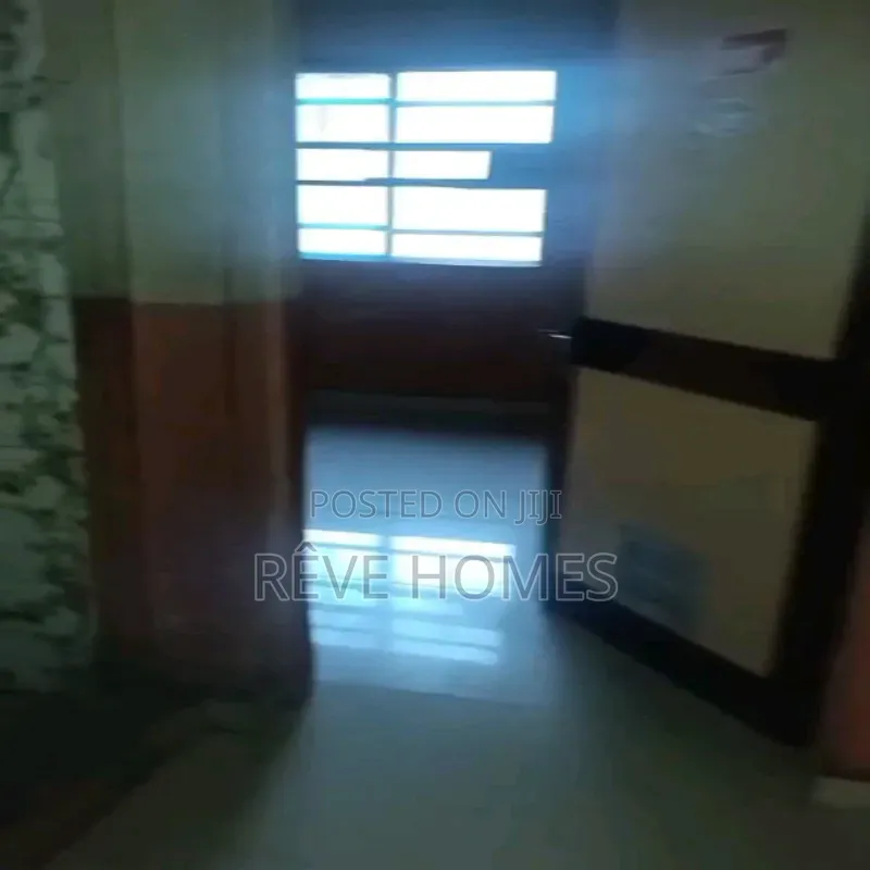 Mini Flat in Adekunle for rent