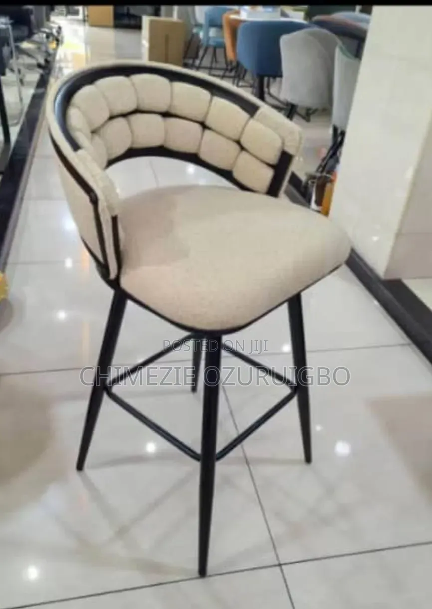 Biscuit Tufted Curved Backrest Bar Stool in Cream Colour