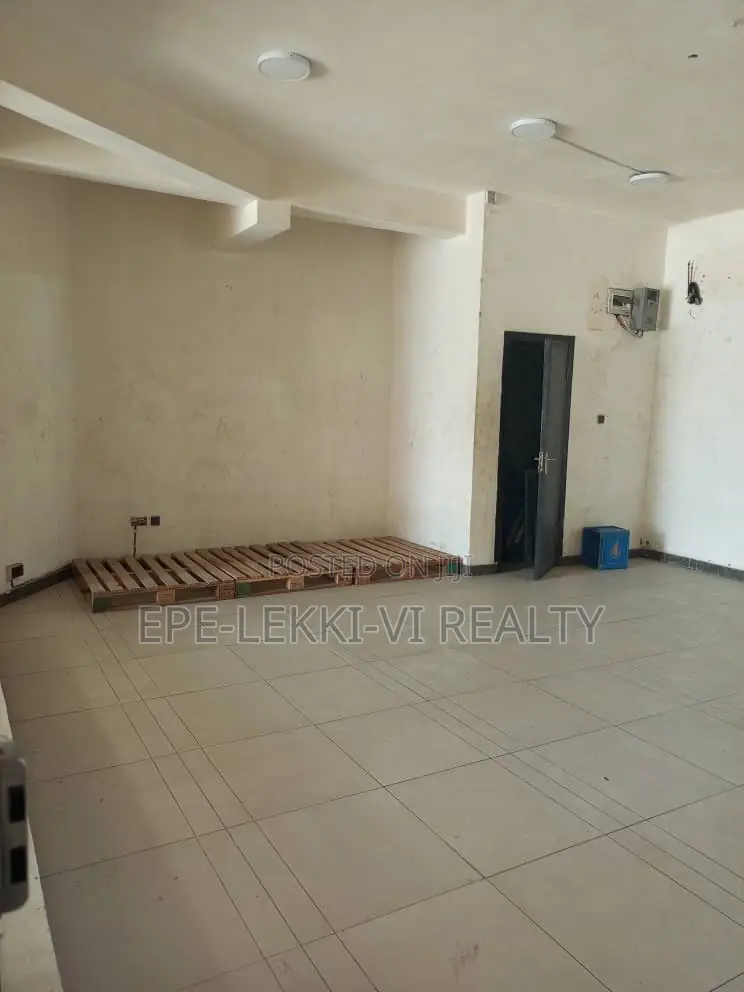 Shop/Office/Restaurant/Salon/Spa/Bakery/Etc for Lease in Lekki