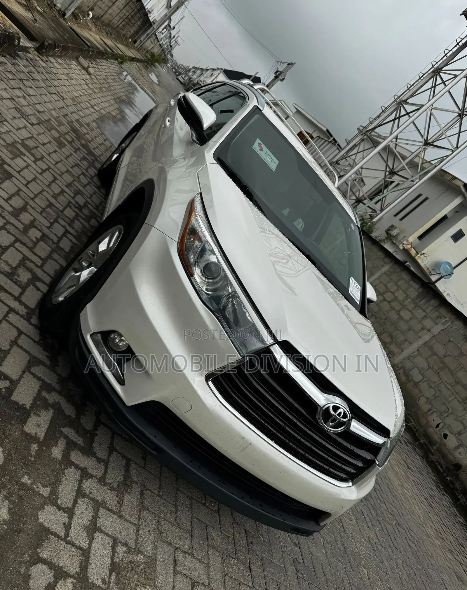 Toyota Highlander Limited 4dr SUV AWD (3.5L 6cyl 6A) 2015 White