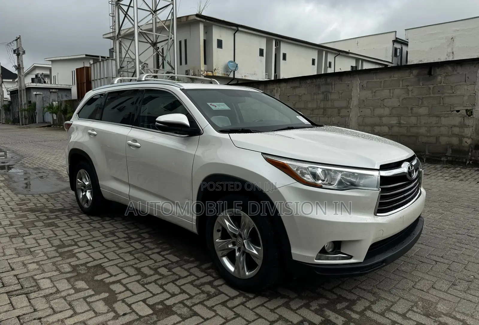Toyota Highlander Limited 4dr SUV AWD (3.5L 6cyl 6A) 2015 White