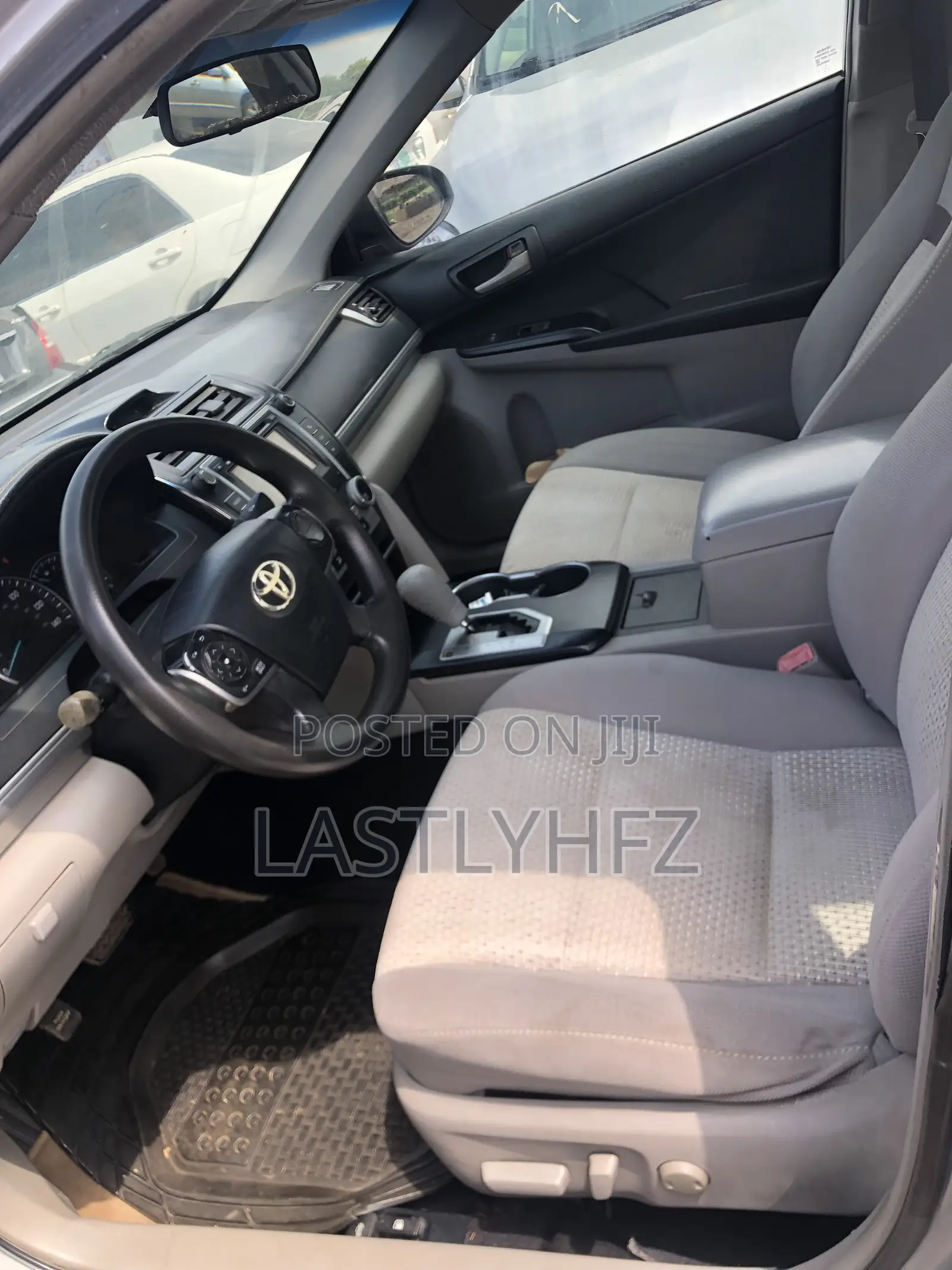 Toyota Camry 2012 Silver