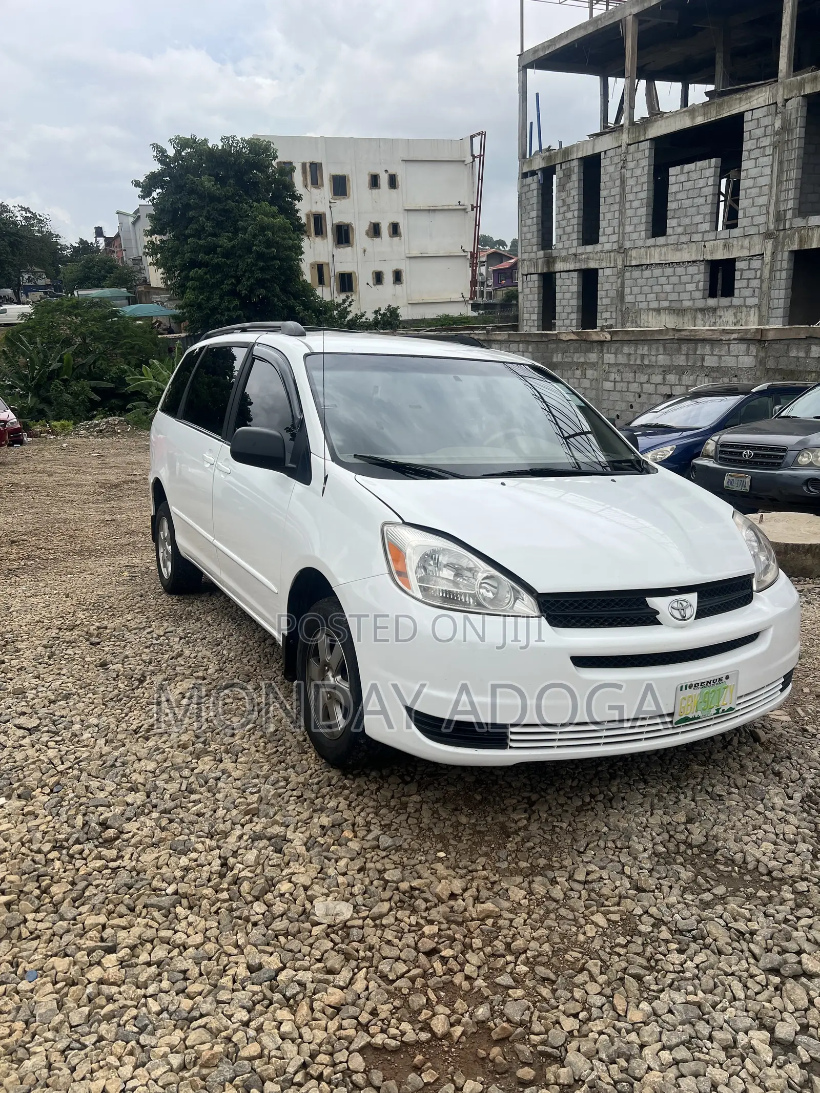 Toyota Sienna LE FWD 2006 White