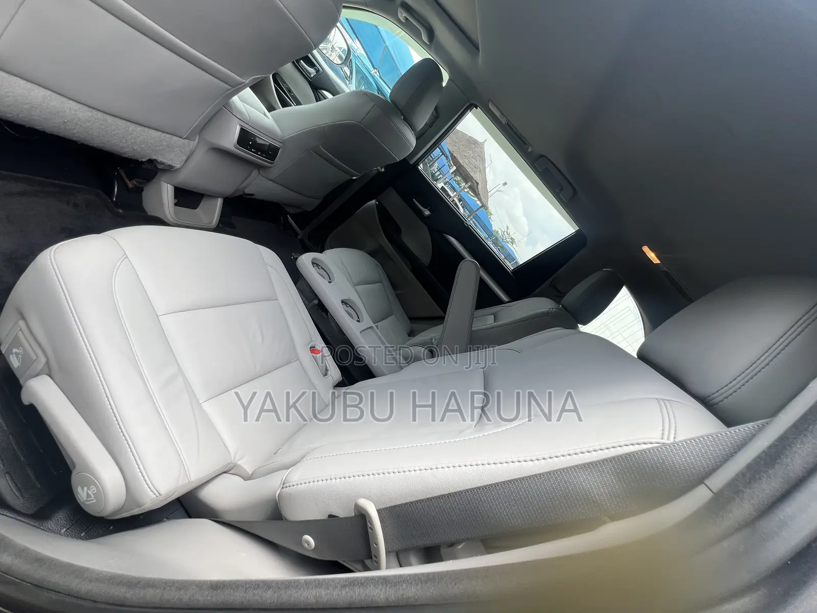 Toyota Highlander XLE 4x2 V6 (3.5L 6cyl 8A) 2018 Gray