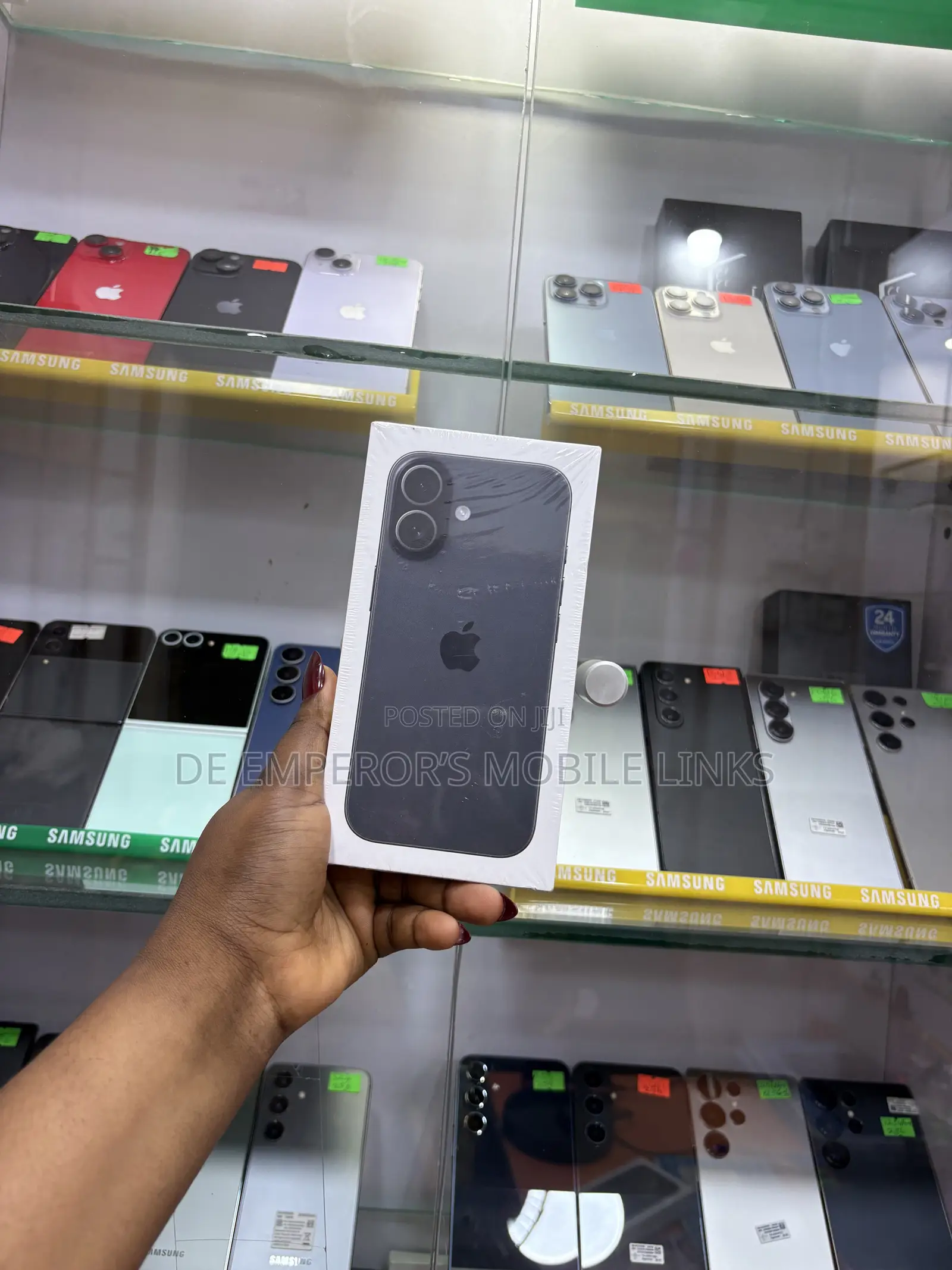 New Apple iPhone 17 256 GB Black