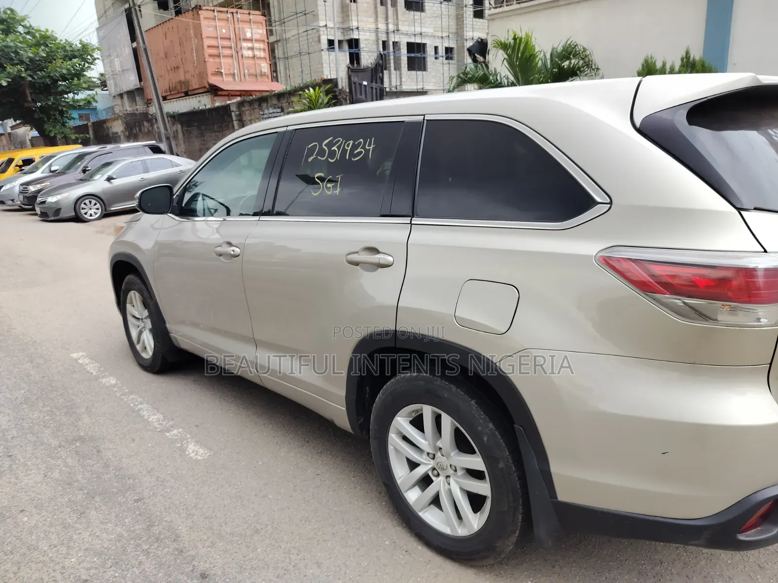 Toyota Highlander 2014 Gold